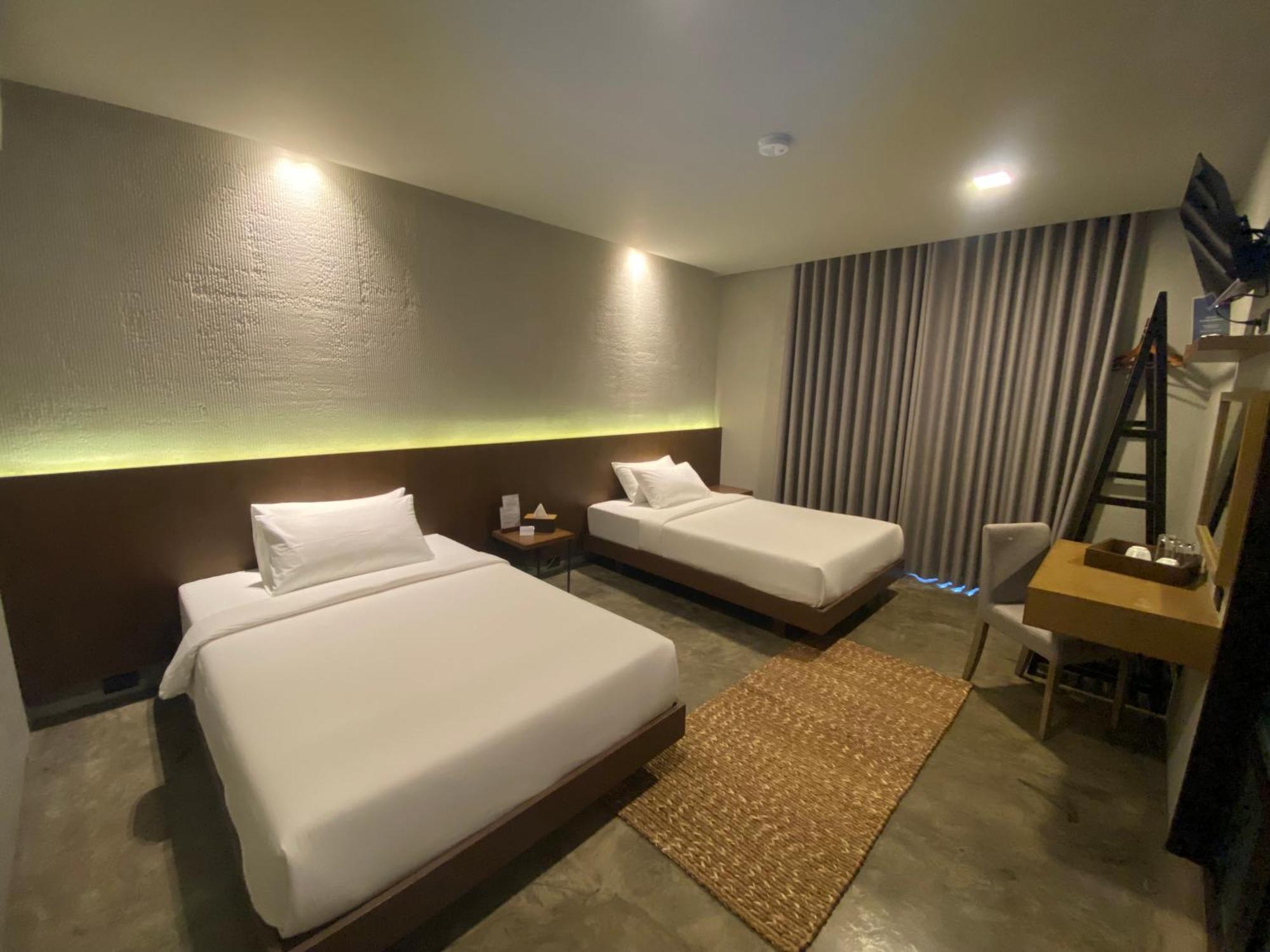 The Grey Inn Sarog Bagian luar foto